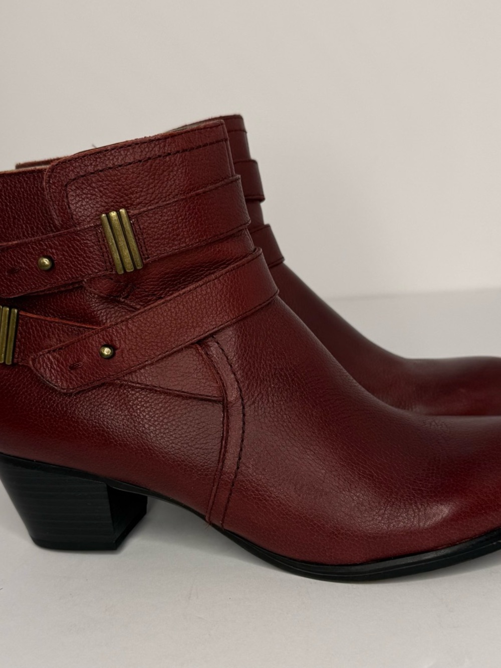 Naturalizer Women's Burgundy Leather Ankle Booties - Picture 4 of 8